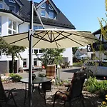 Und Schweinsberg Casa de hóspedes 4*