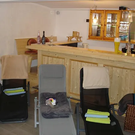 Gæstehus Und Schweinsberg 4*