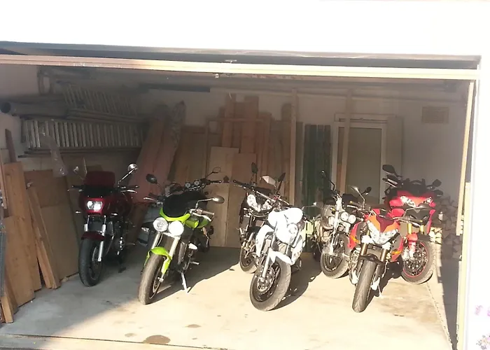 Gasthuis Und Schweinsberg 4*